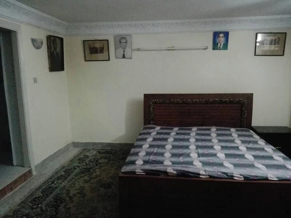 Ashhubz Lodges