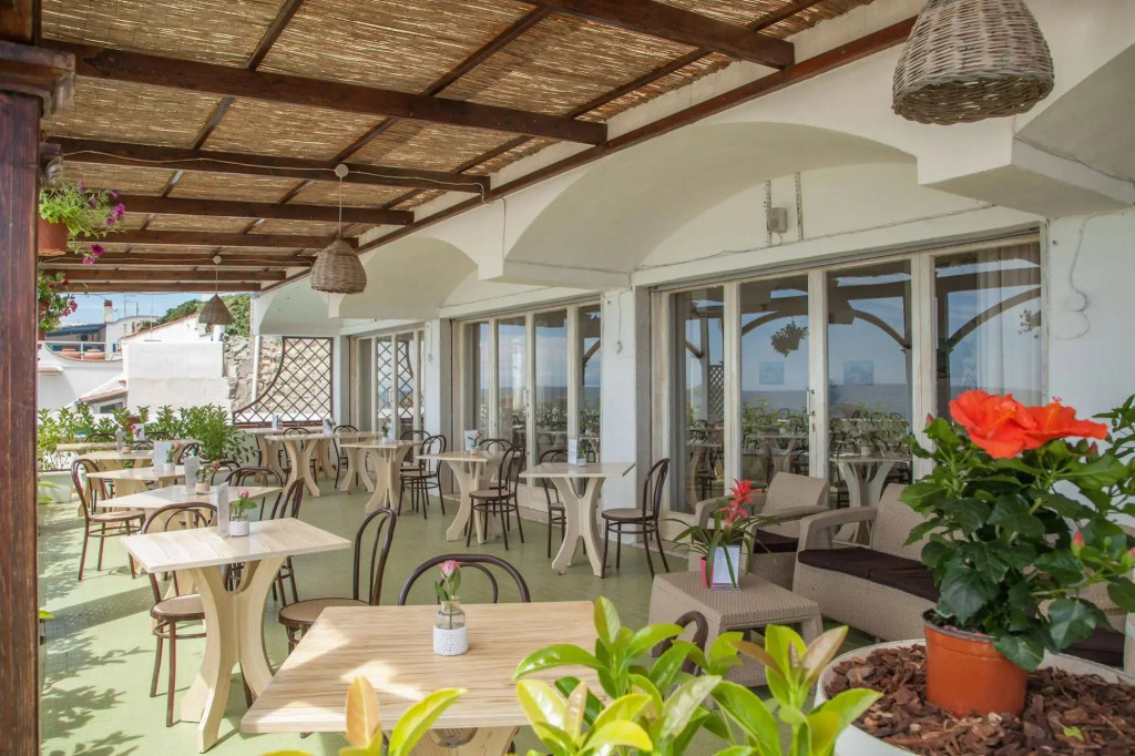 Royal Sunset Hotel & Spa