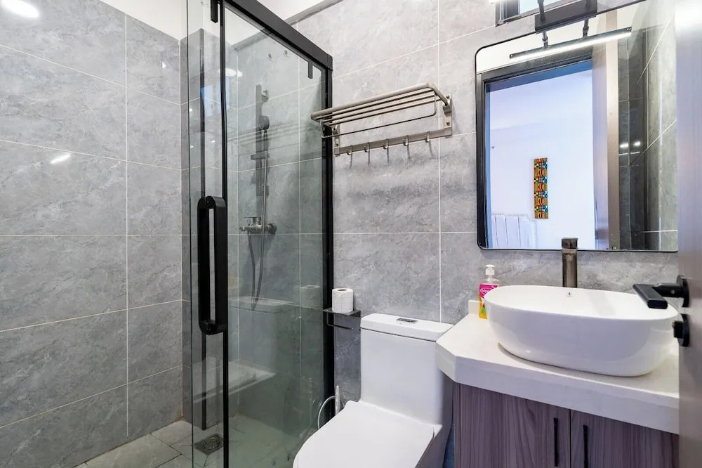Platinum Oak Residency