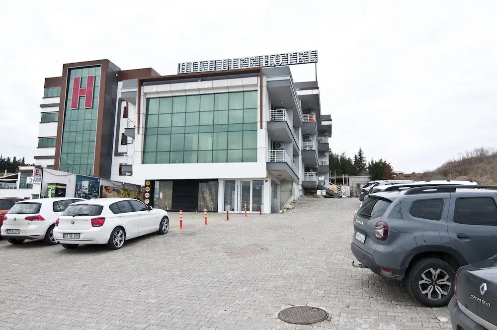Hill Life Hotel