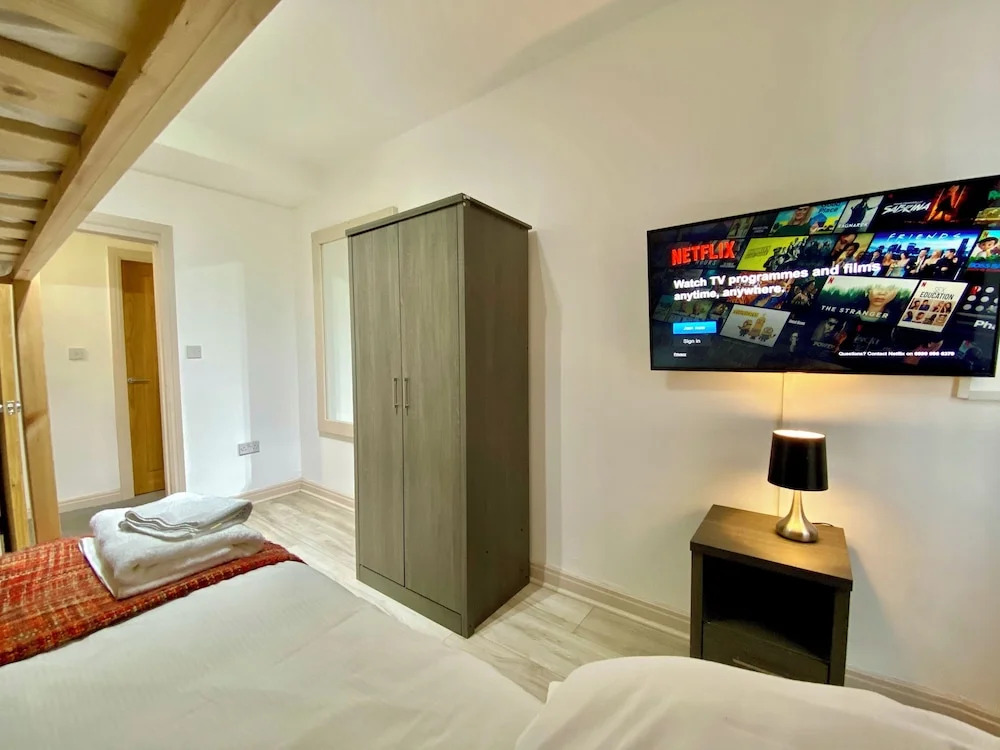Simpson Beach View Apartments by Blackpool Service Apartments