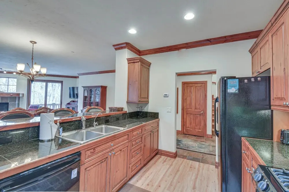 Cozy Avon Retreat w/ Private Deck & Pool Access!