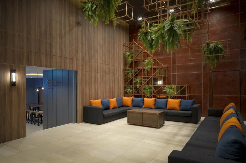 PRIME TOWN - Posh & Port Hotel PHUKET