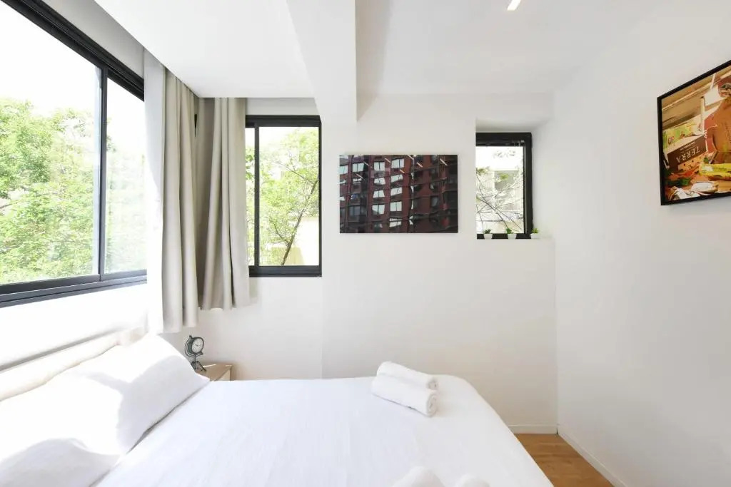 Industrial Chic 2BR in Dizengoff 35 by HolyGuest