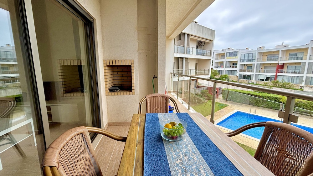 Portimão Shine With Pool by Homing