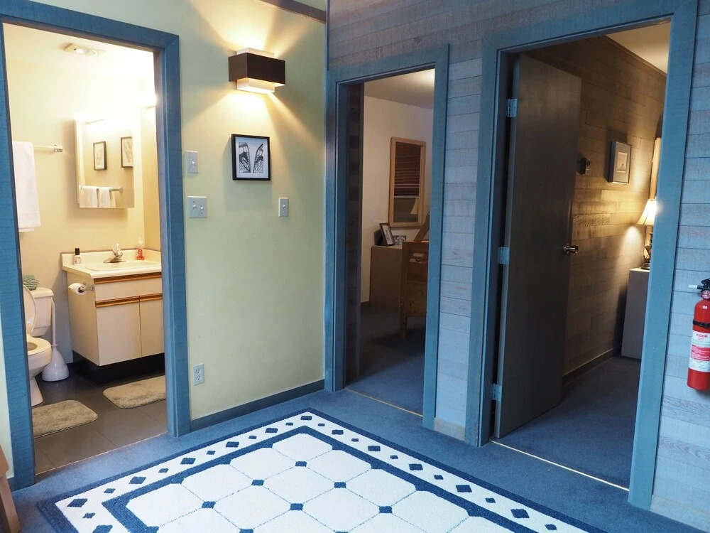 Holiday Hide Away 1