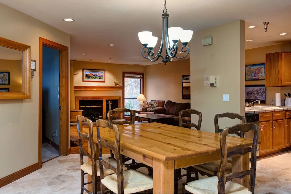2BR 2BA Silver Cliff Condo by RedAwning