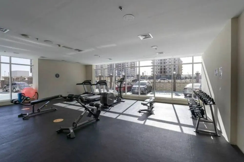 Calm Studio Apartment Right by the Golf Courses in Sports City