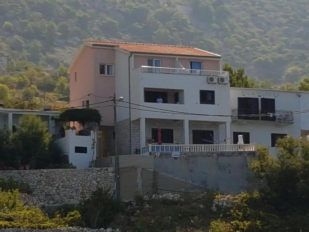 Apartments Jereb