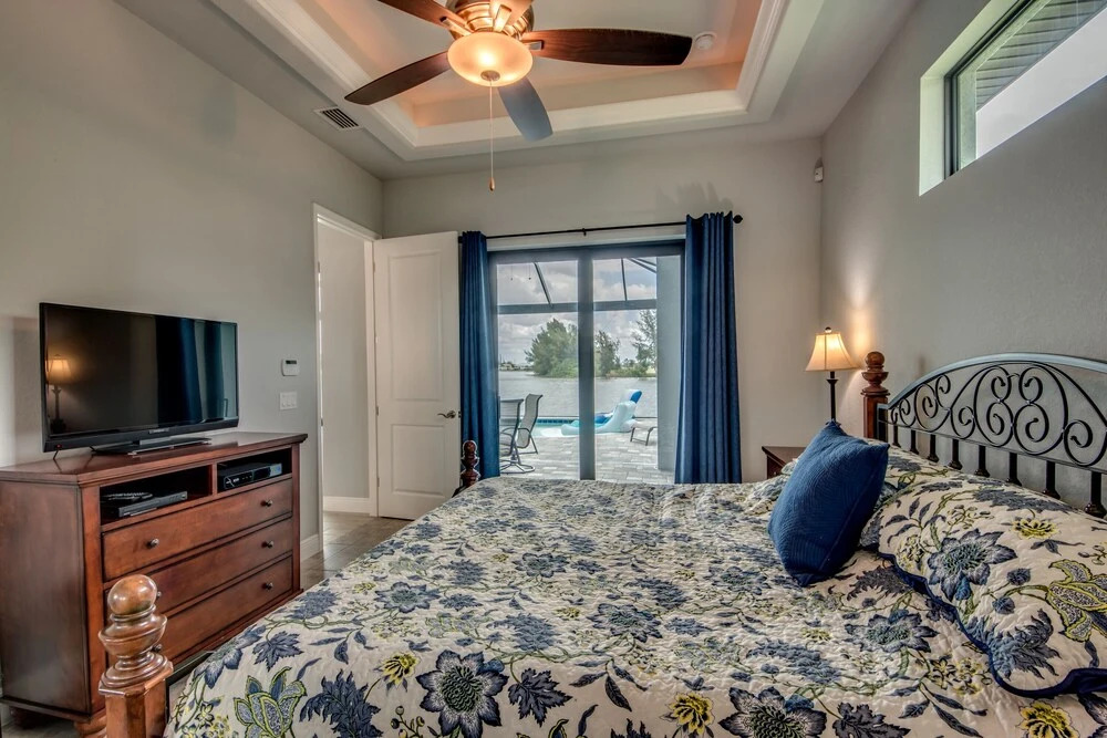 Villa Lake Kennedy - Roelens Vacations