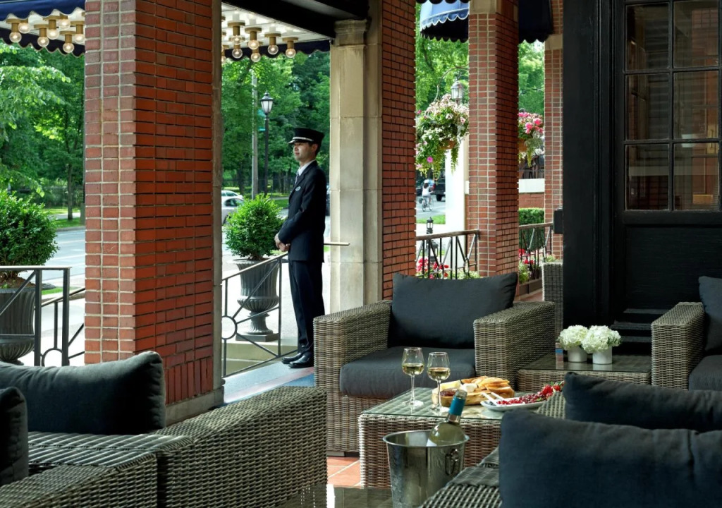 The Lord Nelson Hotel & Suites