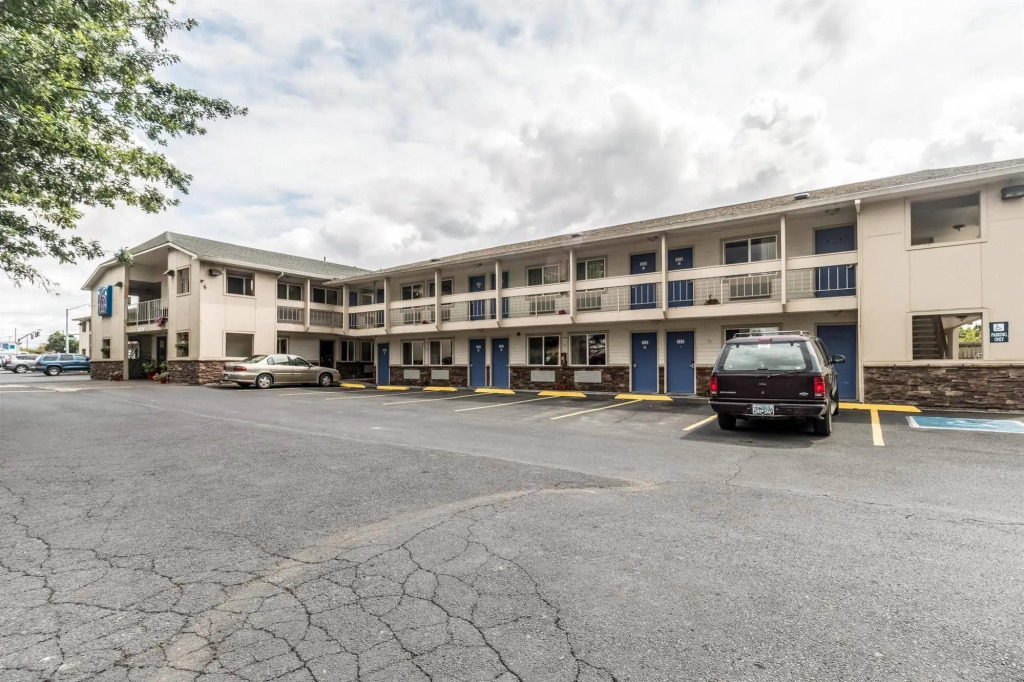 Motel 6 McMinnville
