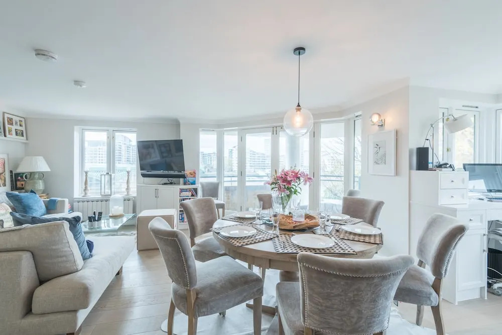 Stunning Riverside home in Battersea