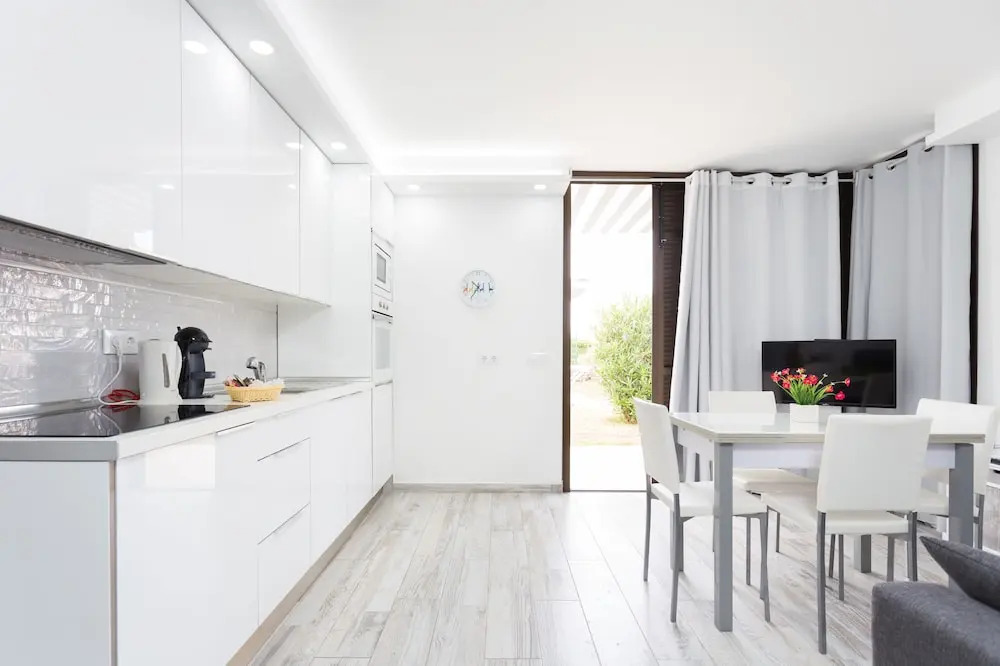 241. Quite Bungalow with Terrace and Barbecue