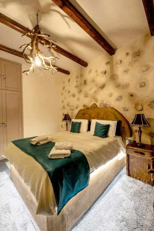 Lykovrisi guest house