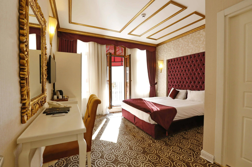 Diamond Royal Hotel