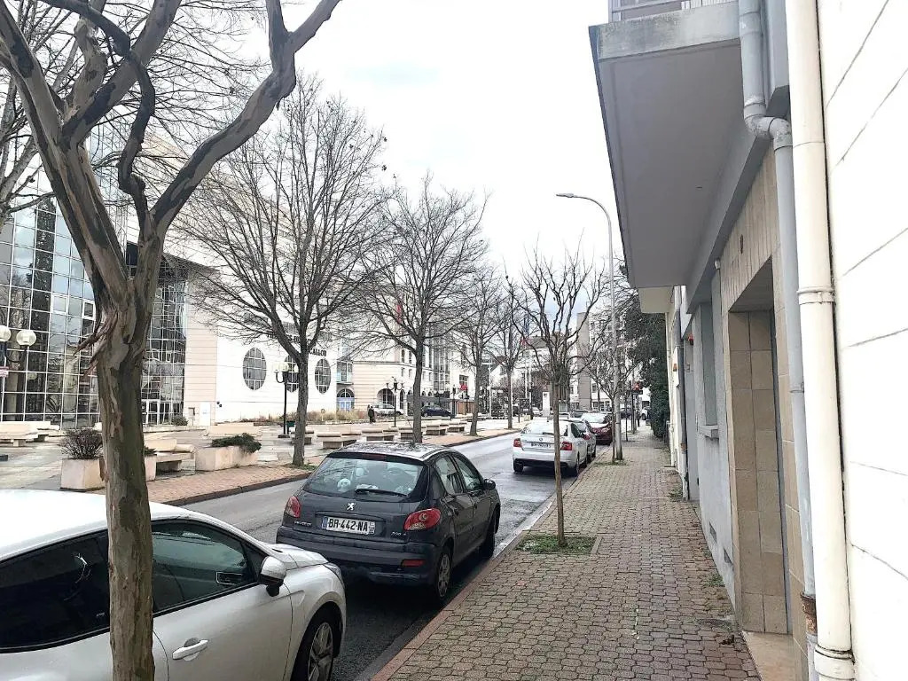 NOUVEAUTE 2022: Appartement face aux Thermes CALLOU avec Parking