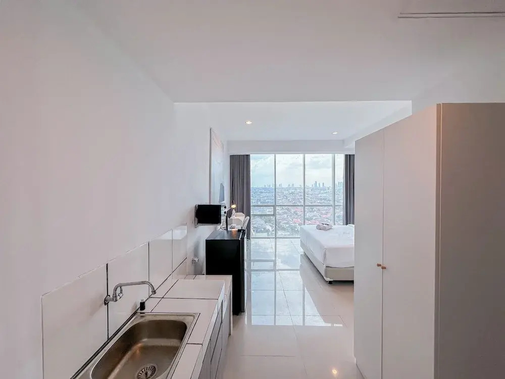 Minimalist Studio (No Kitchen) At The City Square Surabaya Apartment