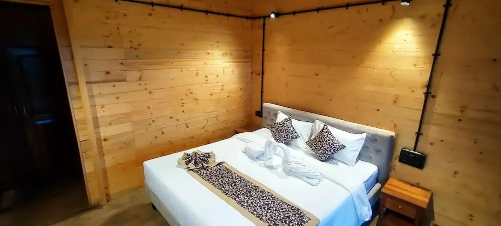 Seclude Eco Cottages