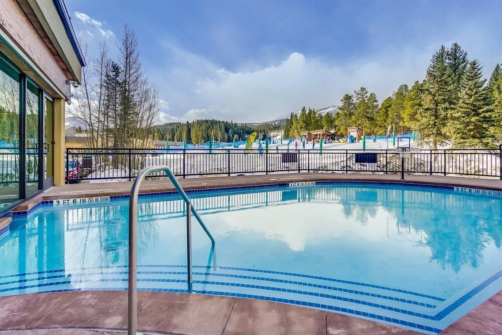 Peak 9 Inn- Liftside 4416 (Ski-in, Ski-out Resort)