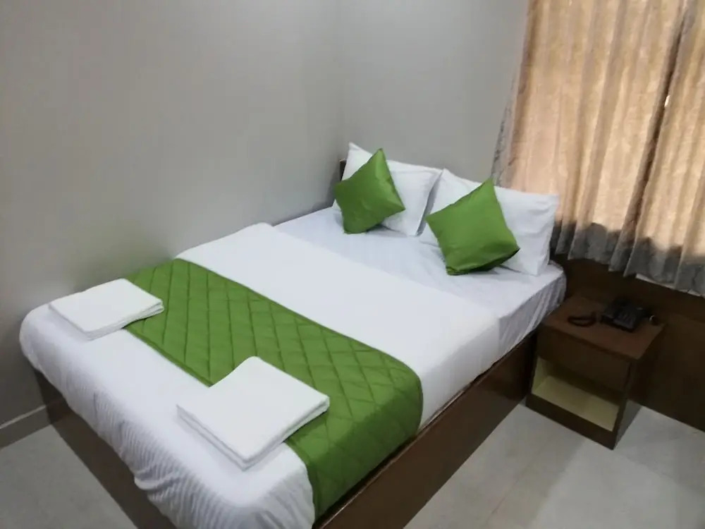 Olivia Inn And Suites