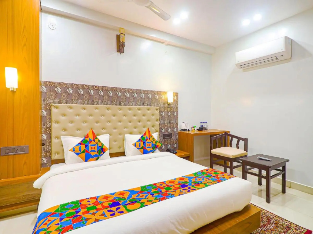 Fabhotel Palash