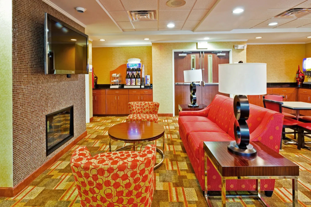 Holiday Inn Express Hotel & Suites Memphis/Germantown by IHG