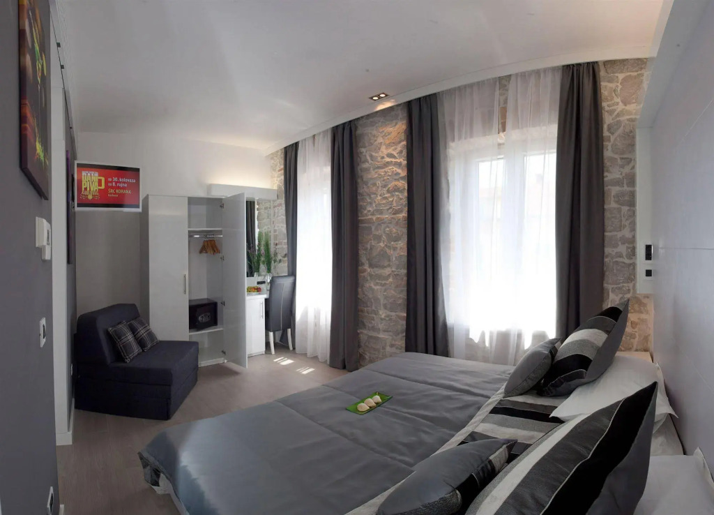 Authentic Luxury Rooms