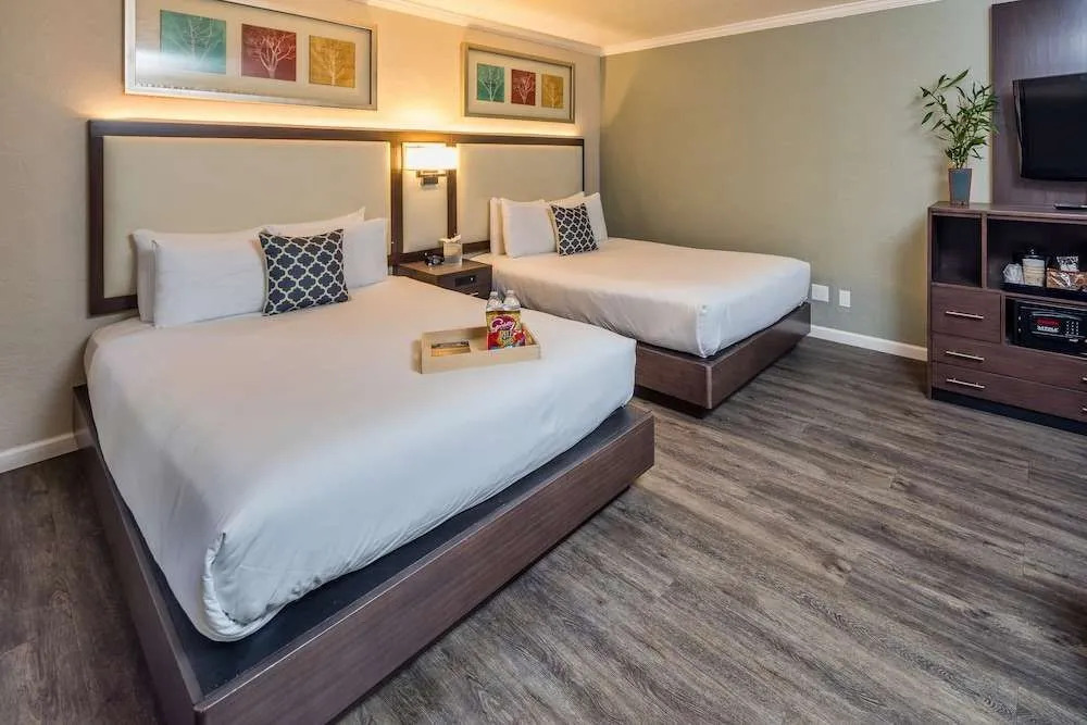 The Palo Alto Inn
