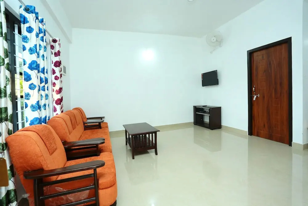 OYO 16963 Home Mesmerizing View 2BHK Vythiri
