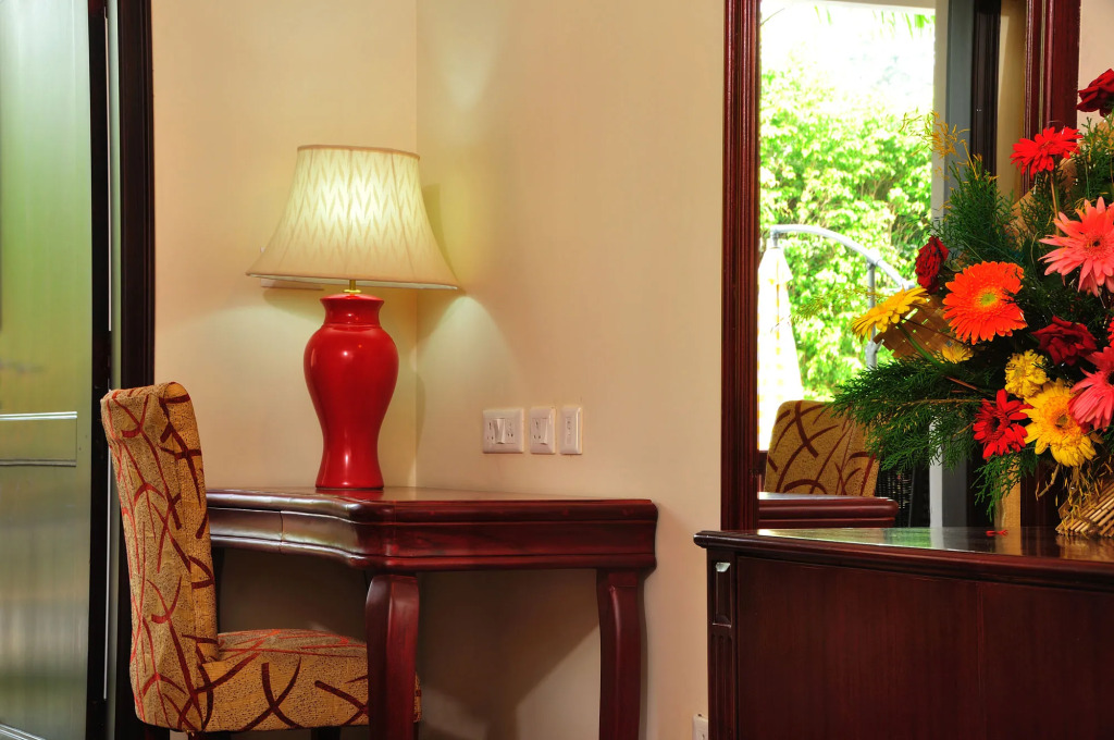 Le ROI Corbett Resort