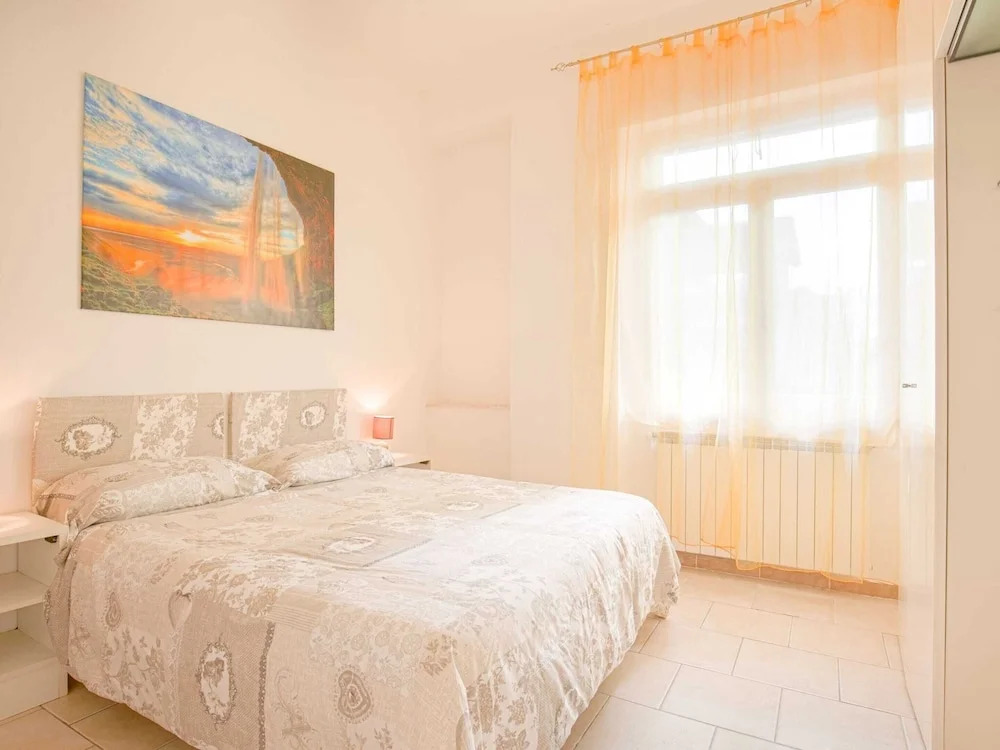 Villa in Italy With Private Garden Retreat