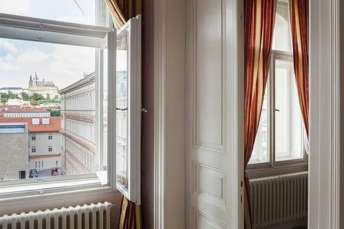 Apartment Court