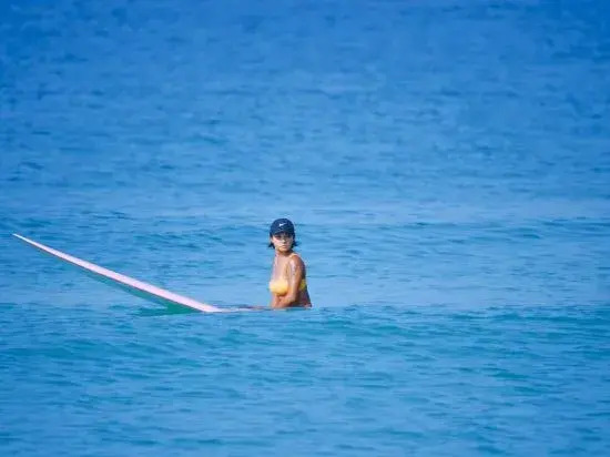Sanya YOMOVO Surfing Girl Meisu (Wuzhizhou Island Houhai)