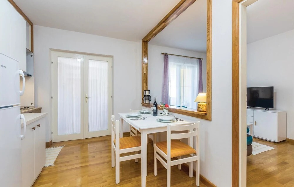 Amazing Apartment in Krk With Wifi and 1 Bedrooms
