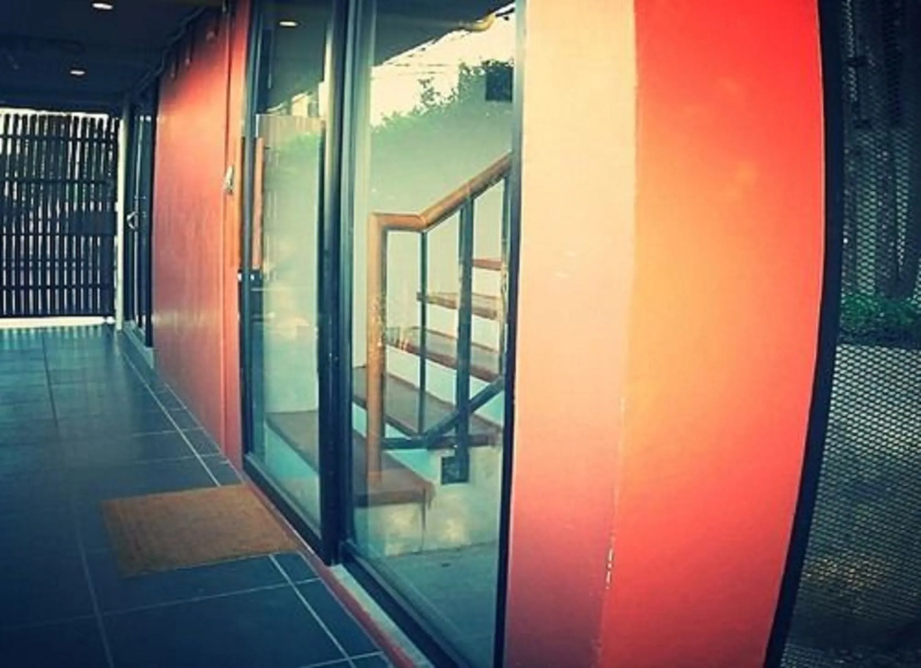Thongtha Residence