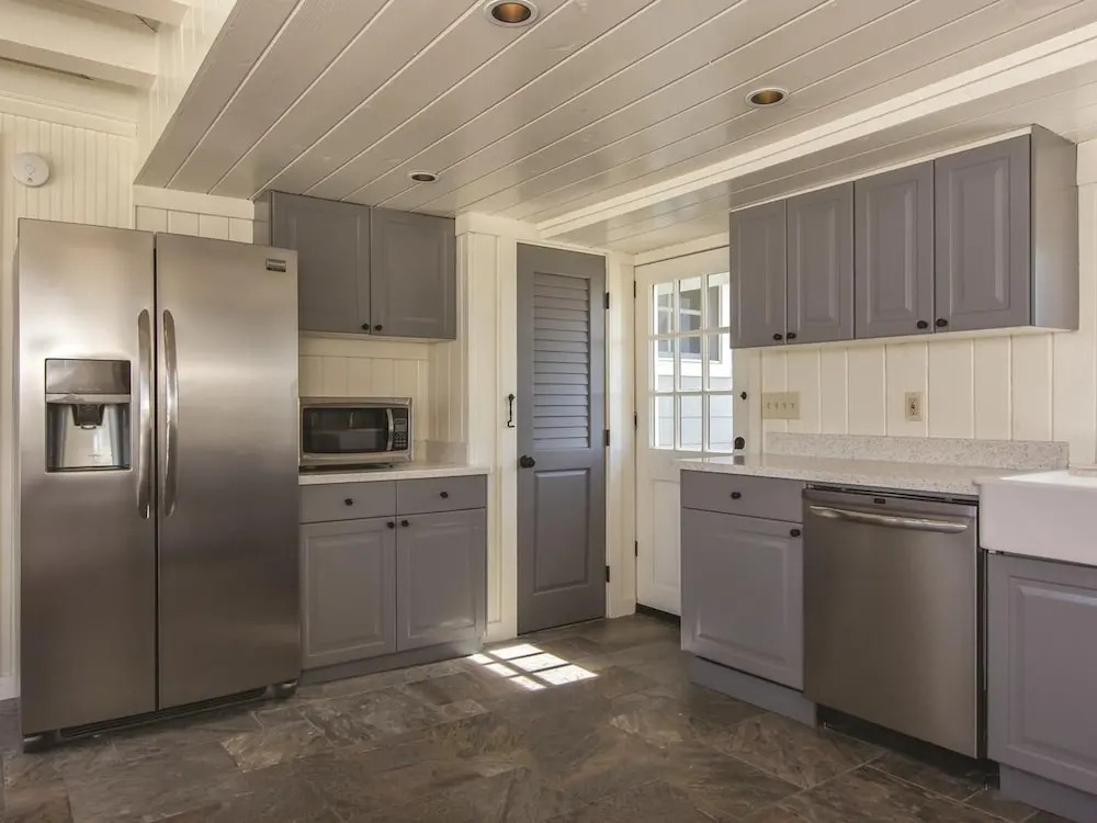 Aunt Pattie's Cottage by Youngs Suncoast