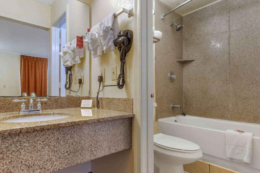 Econo Lodge Columbia Fort Jackson
