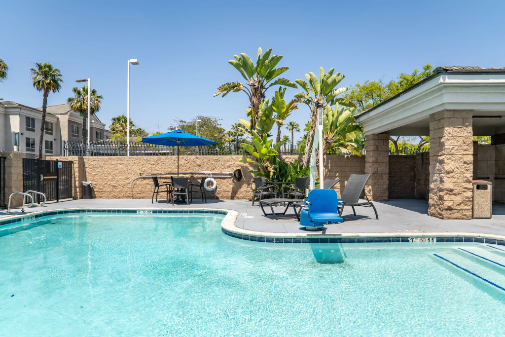 Holiday Inn Express Hotel & Suites San Diego Otay Mesa by IHG