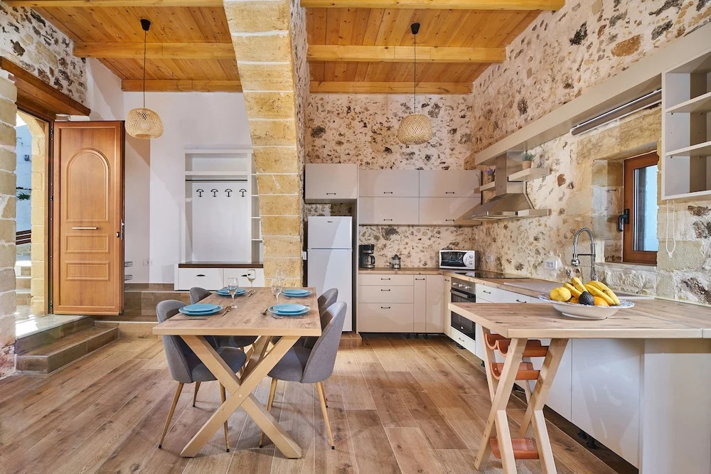 Achilleas Apartments with Sea View