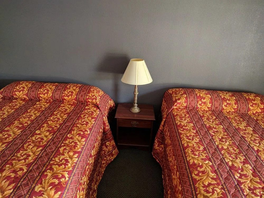 Budget Inn & Suites