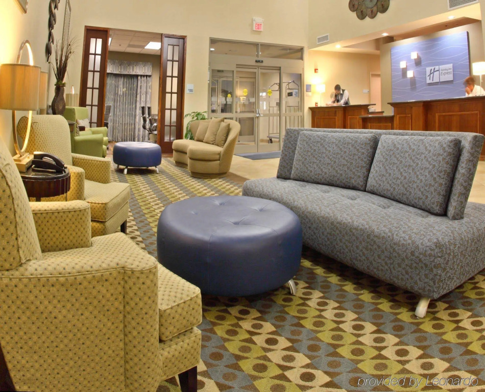 Holiday Inn Express & Suites Searcy by IHG