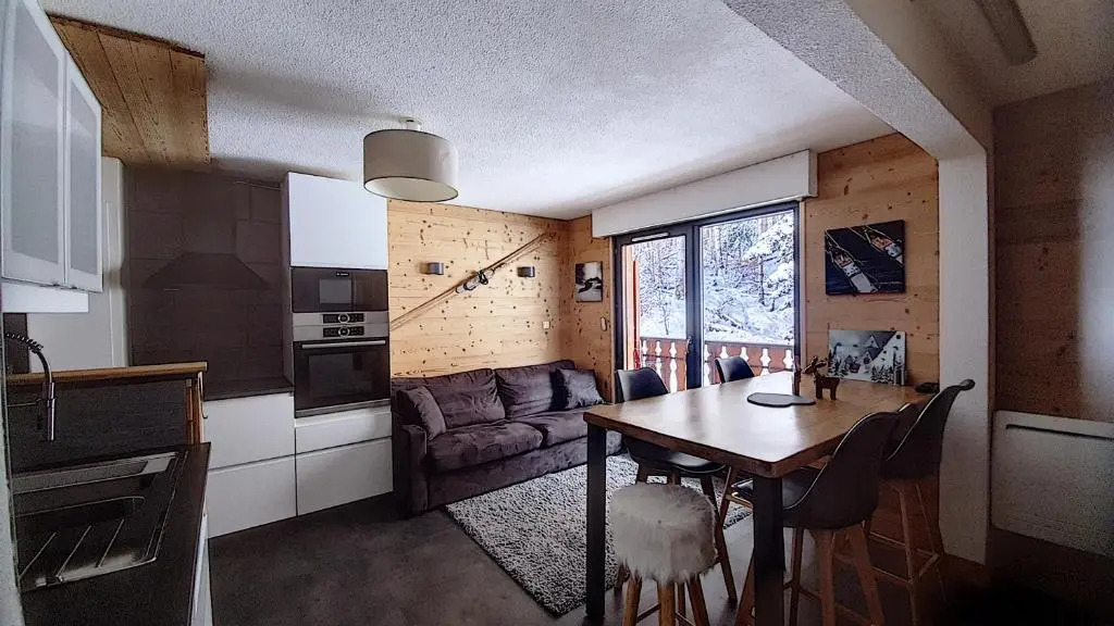 MAGNIFIQUE APPARTEMENT REFAIT à NEUF - CALME - 2 Chambres - 6 Personnes - Vue Montagne GRAND CERF 65