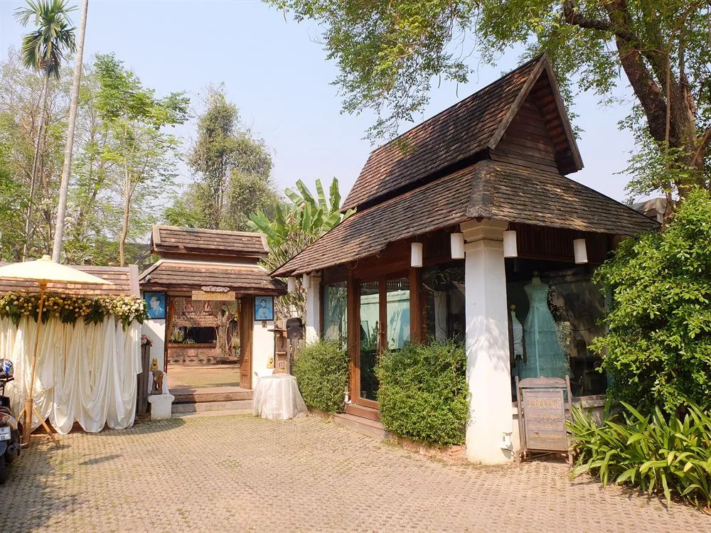 Baan Singkham Resort