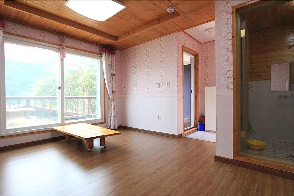 Yeongwol Shu Pension