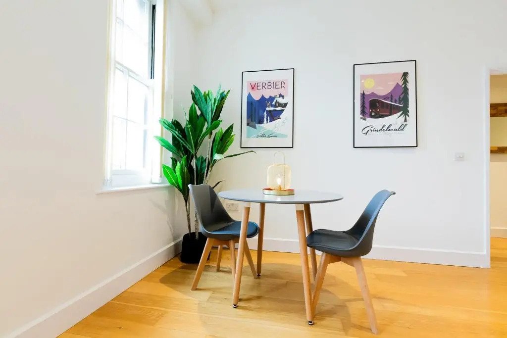 Modern and Spacious 1 Bed Apartment City Centre