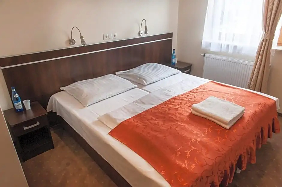 Hotel E7