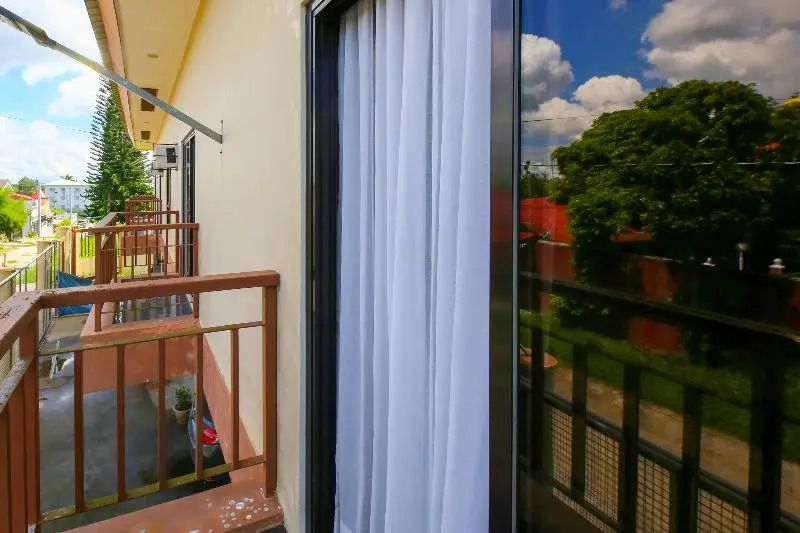 OYO 792 Wil's Suites
