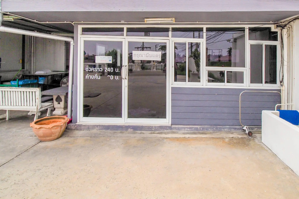 OYO 622 Sixsense Hotel (Vaccinated Staff)
