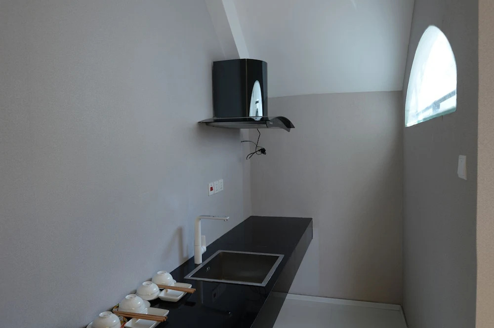 The Palm Suites